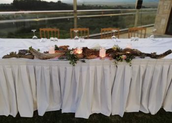 WEDDING TABLE